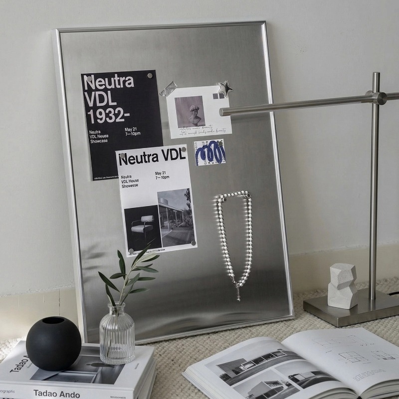 Ramka na zdjęcia ze stali nier – Metal Photo Panel recenzja i cena